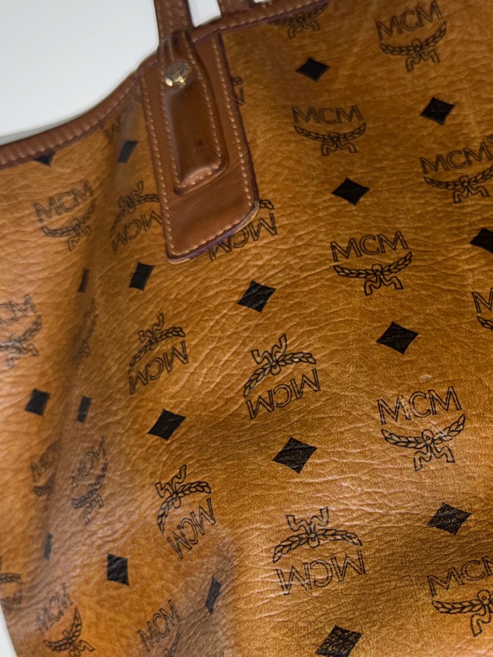 MCM Shopper Tote - Picture 5 of 7